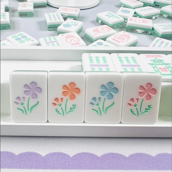 Bam! Let's Mahjong Garden Party Tiles and Mat - Picture 7 of 9